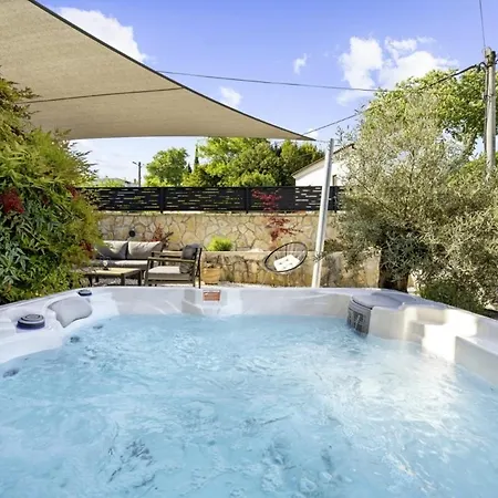 Casa Regina In - Haus Fuer 6 Personen Holiday home Krsan